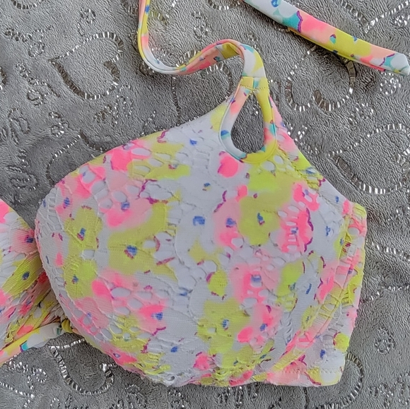 Victoria's Bombshell Add 2 Cups Bikini Top White Pink Yellow Eyelet Lace 36D - Picture 4 of 8
